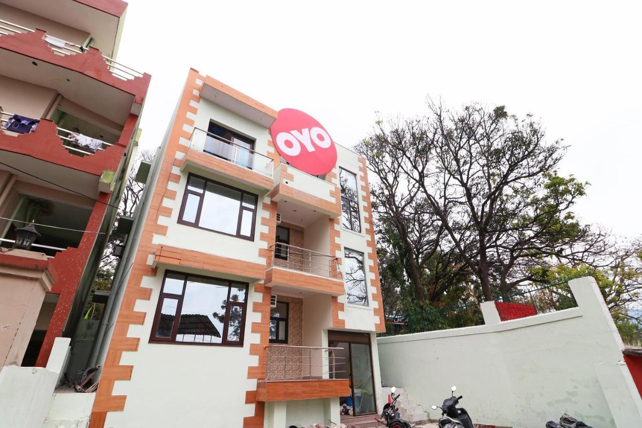 Oyo Flagship 28755 Hotel 9 Palm Rājpur Buitenkant foto